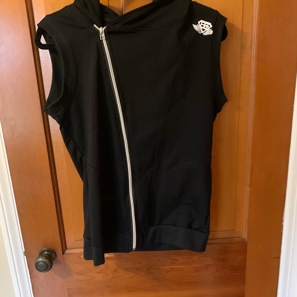 Gymshark Athletic Vest - Picture 2 of 6